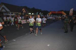 BIB: 
                            <button type="button" onclick="openModal(3530576)" class="btn btn-primary btn-sm float-right btn-popup" data-toggle="modal" data-target=".modal-high-quality">
                        <i class="fas fa-shopping-cart"></i> Add to Cart
                    </button>
                                            <button type="button" onclick="isThisMe(3530576, true)" class="btn btn-success btn-sm float-right btn-popup btn-isme hidden" data-toggle="tooltip" data-placement="bottom" title="นี่คือรูปของคุณใช่ไหม คลิกที่นี่เพื่อเอาเข้าอัลบั้ม">
                        <i class="fas fa-plus"></i> Add to album
                    </button>
                    <button type="button" onclick="isThisMe(3530576, false)" class="btn btn-warning btn-sm float-right btn-popup btn-isnotme hidden">
                        <i class="fas fa-ban"></i> Remove from album
                    </button>